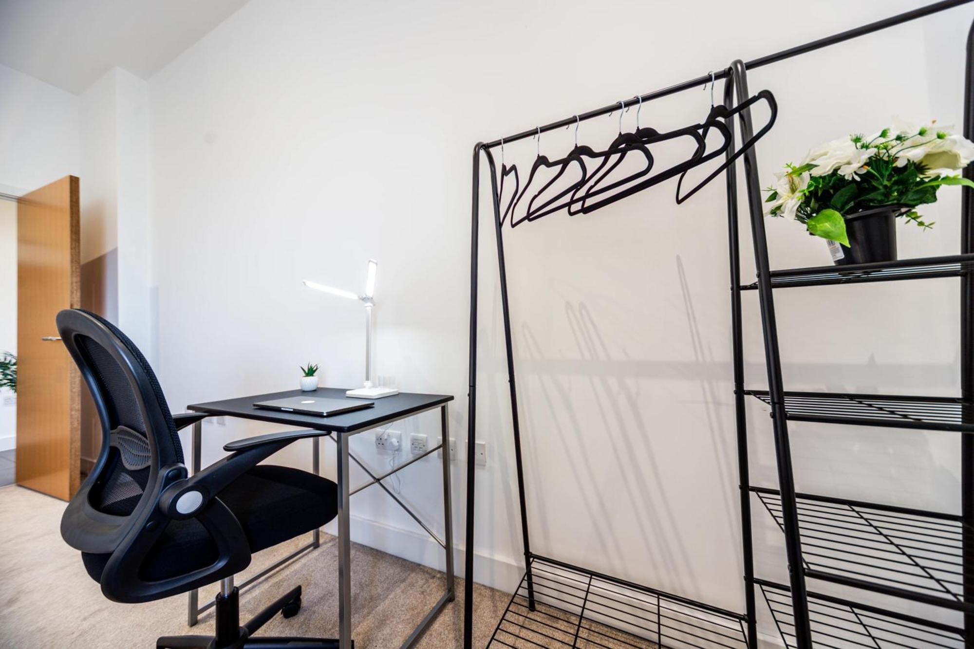 Long Term O2-canary Wharf-excel- Contractors-families-corporate People- Wifi 500mb-flex Checkin-shops-train Station Apartment *